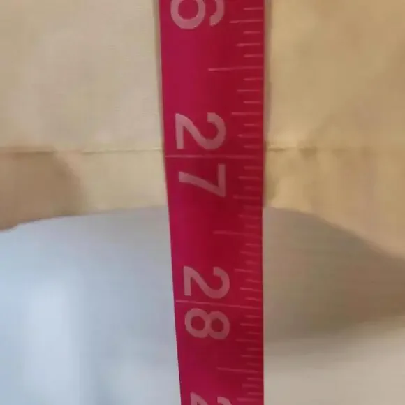 Vintage Diane Von Furstenberg Short Sleeve White Button-Up Shirt - Size 8 - Picture 2 of 8